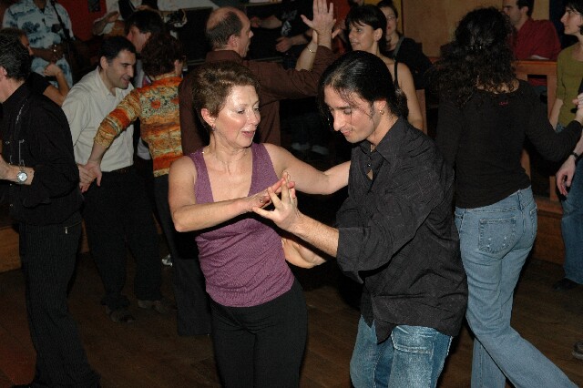 min 2006 12 05 latino 102